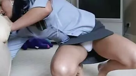 Tiny4k khuôn mặt trước khi bữa tiệc sinh nhật phim sez 18 cho Alex Xám