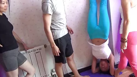 Nữ ngồi trên mặt phim sez v với âm đạo