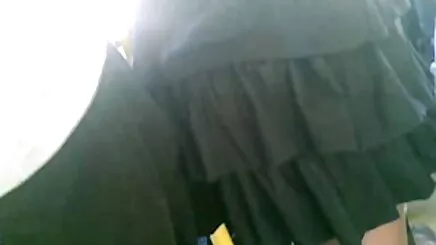 Yasmine sez tre em kem